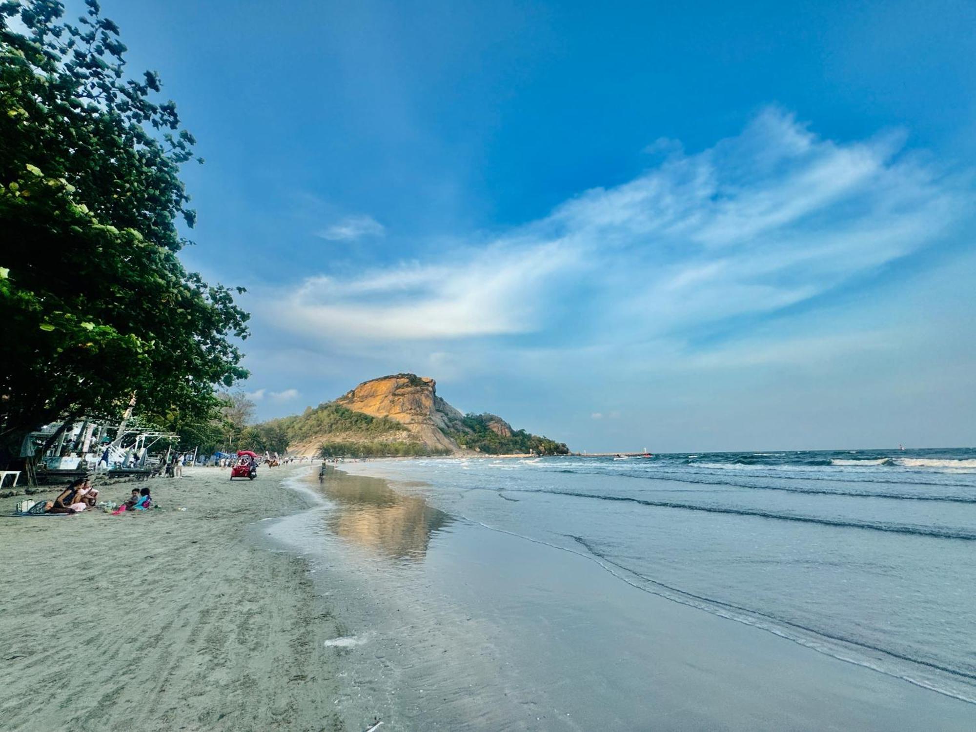 Sea&Mountain View,5 Mins Walk To Famous Beach With King Size Bed HHQ Esterno foto